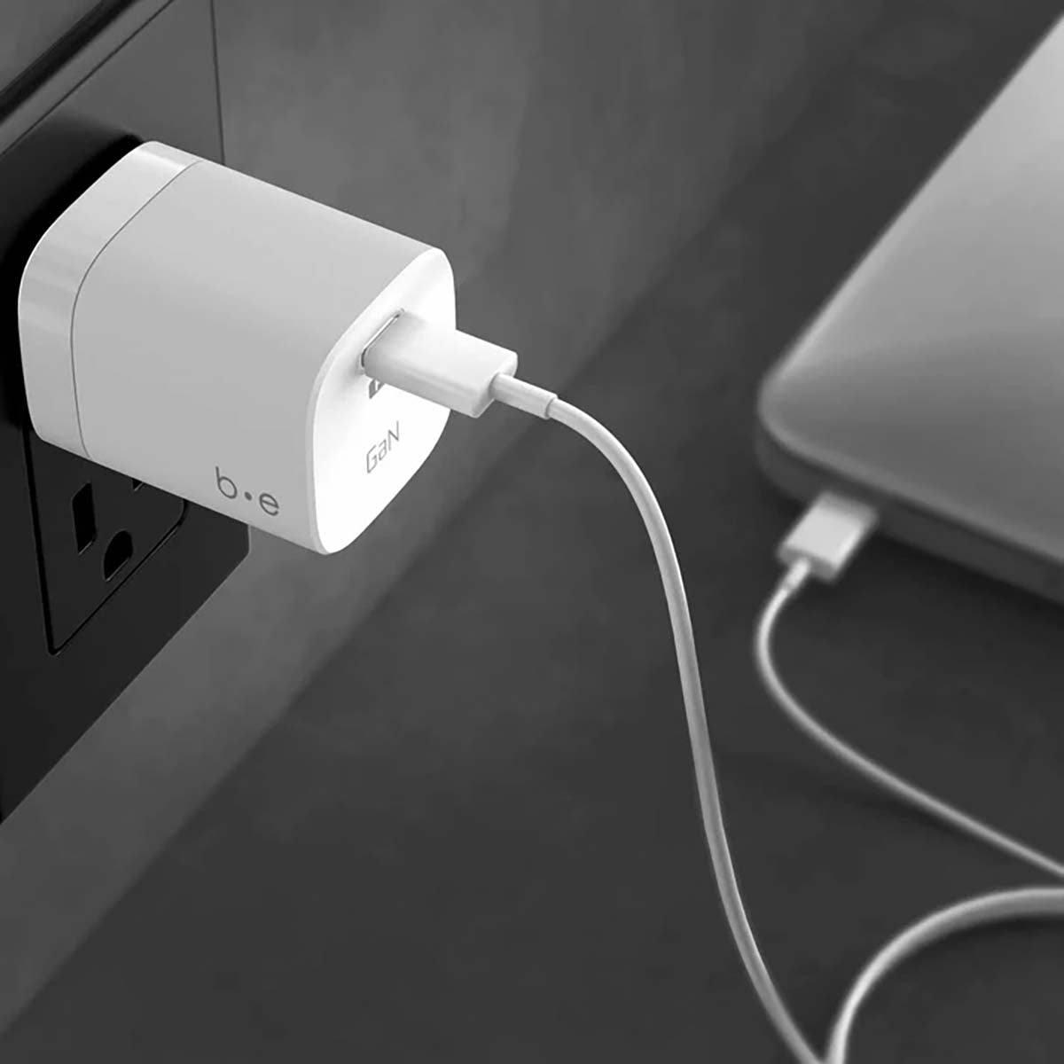 Blu Element Total Protection Magsafe Bundle For iPhone 16E/14/13 - Clear