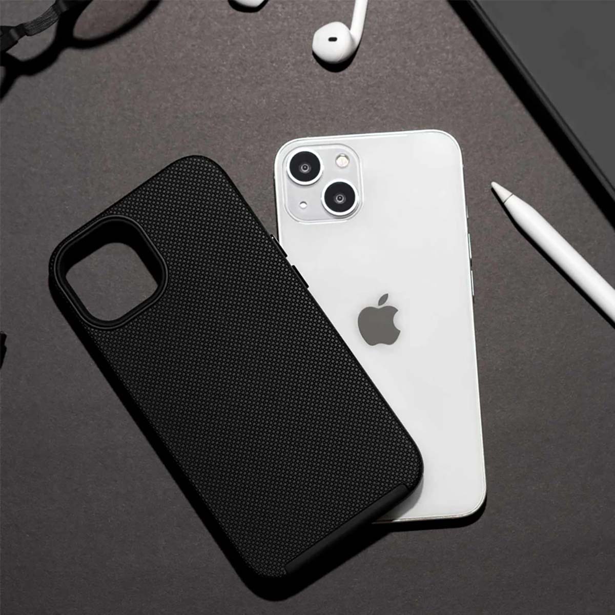 Blu Element Armour Rugged Case For iPhone 16E/15/14/13 - Black